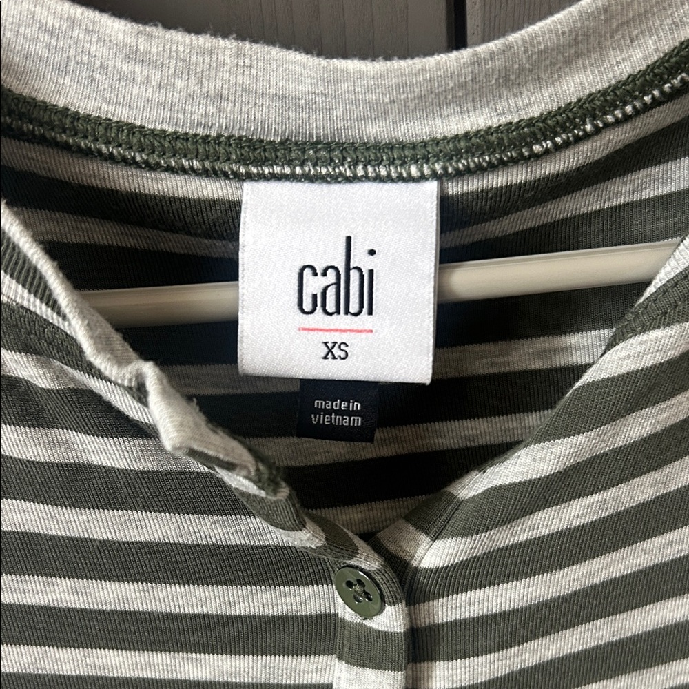 CAbi Gray and White Striped Short Sleeve Top - Picture 2 of 4